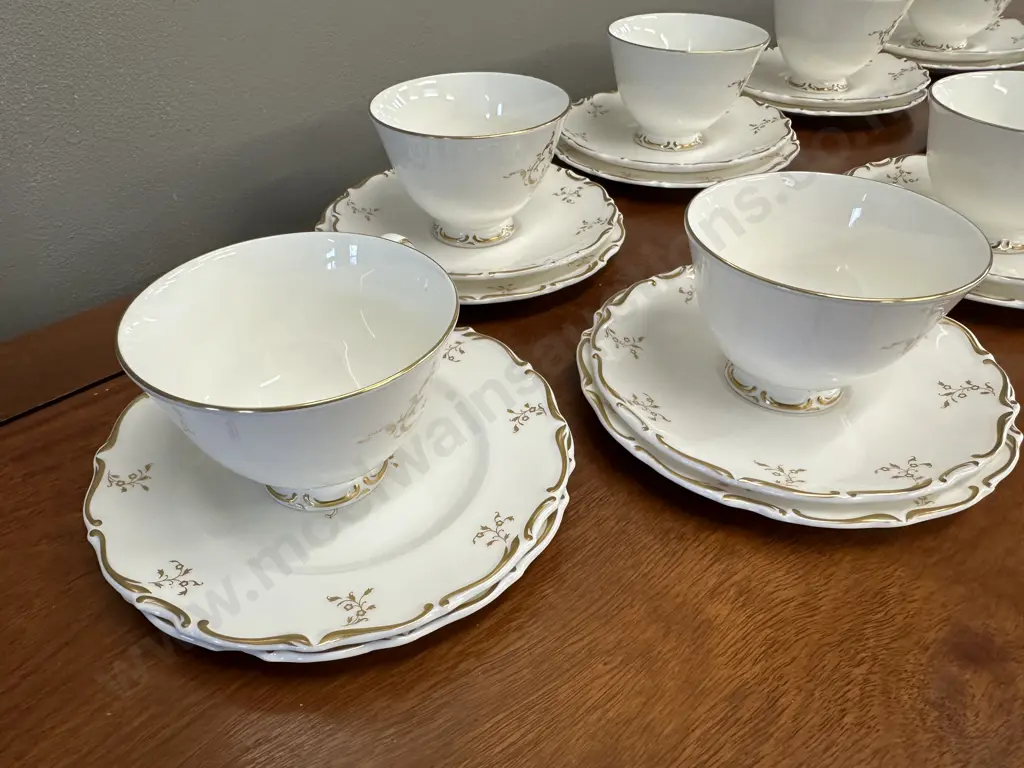 Royal Doulton English Fine China "Monteige" Trios x8 With Two Extra Side Plates & One Cup #H4954 Image 1++